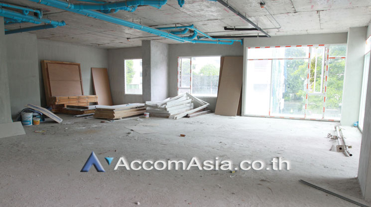  2  Office Space For Rent in Sukhumvit ,Bangkok BTS Thong Lo AA18192